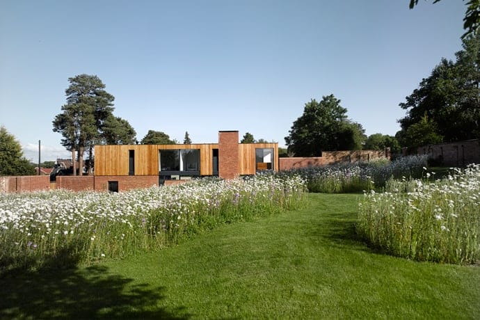 Thames Valley: Two homes in the running for 2016 RIBA House of the Year
