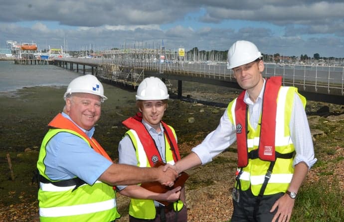Southampton: WFBA refurbishes Warsash Pier 