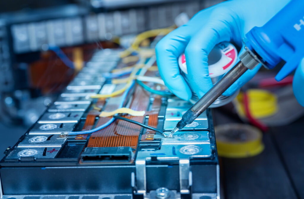 The Business Magazine article image for: UKRI invests £27.6m in Faraday Battery Challenge